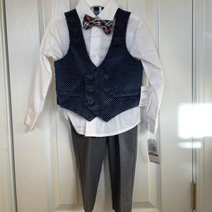 Nautica 4 Piece Suit Polka Dot Velvet Vest